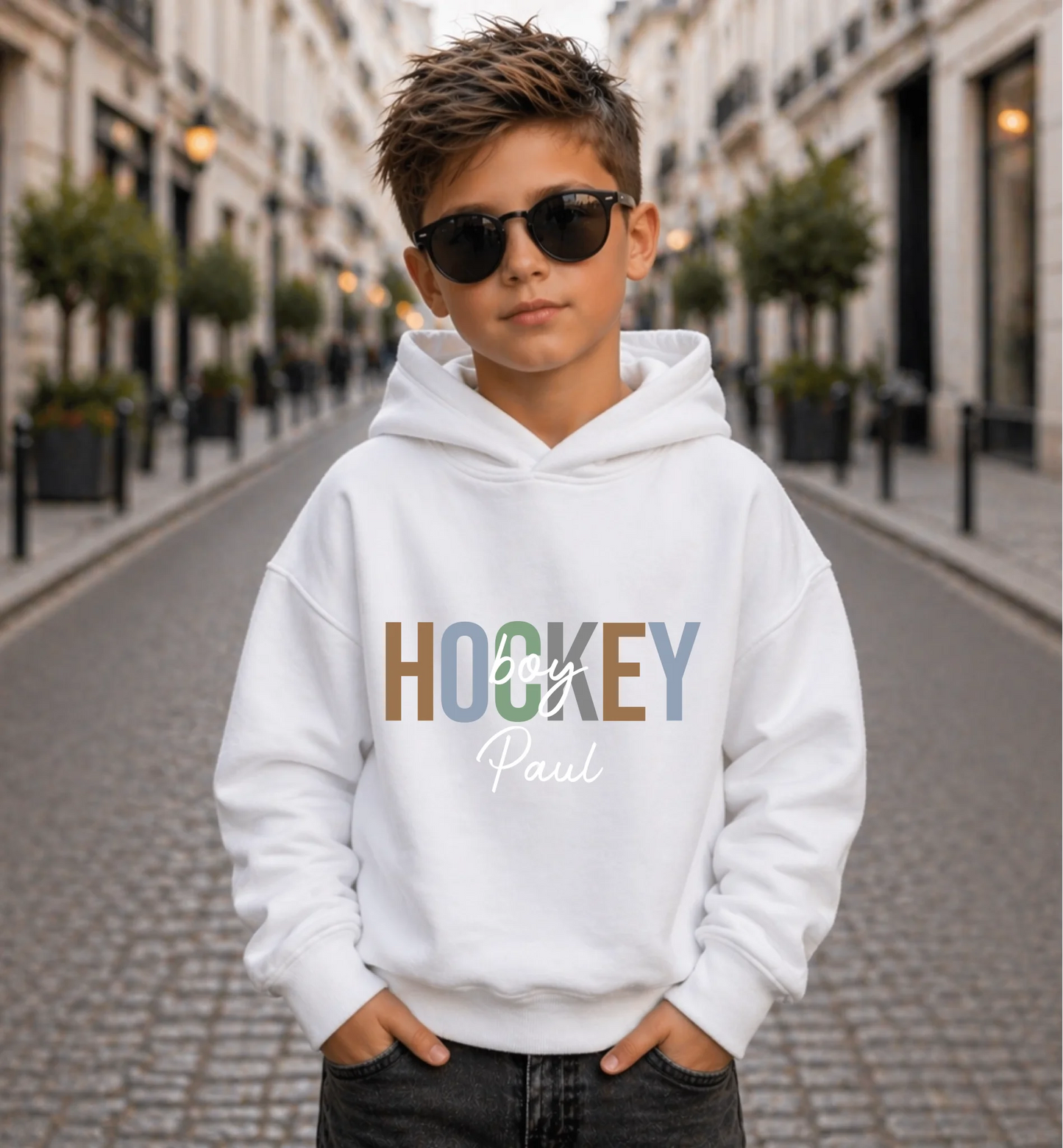FamilySurprise-Kinder-Hoodie-vorne-junge-weiß