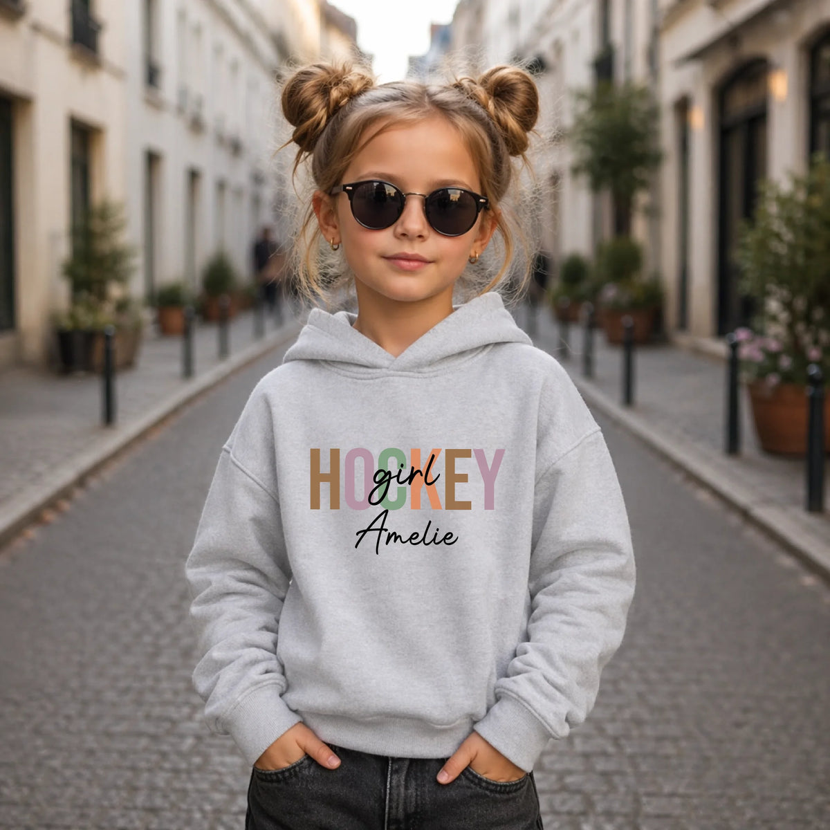 FamilySurprise-Kinder-Hoodie-vorne-mädchen-blau