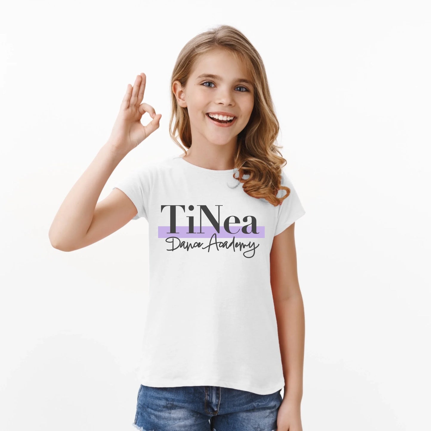 FamilySurprise_Tinea_weiss