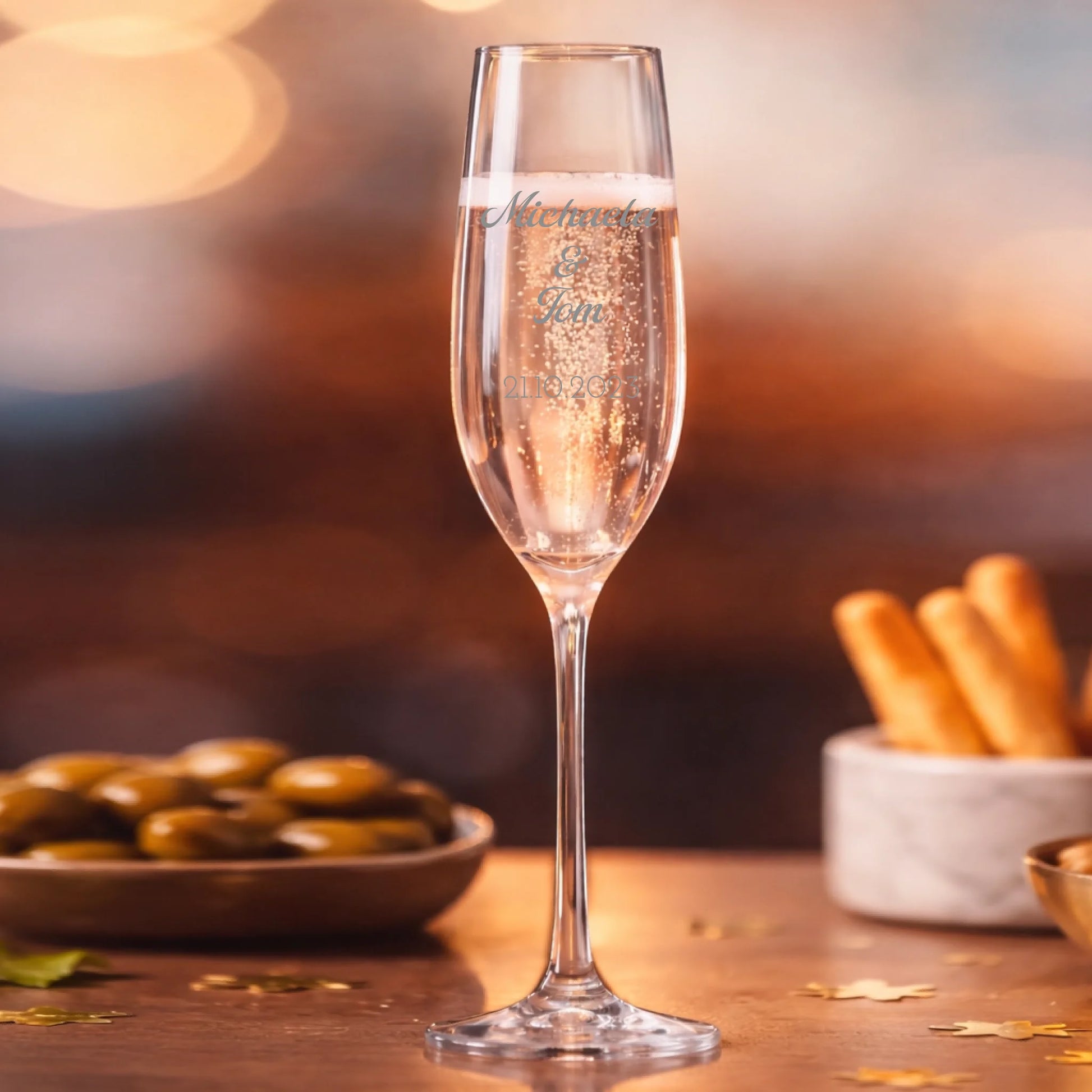 Sektglas graviert personalisierbar - Namen und Datum in Glas