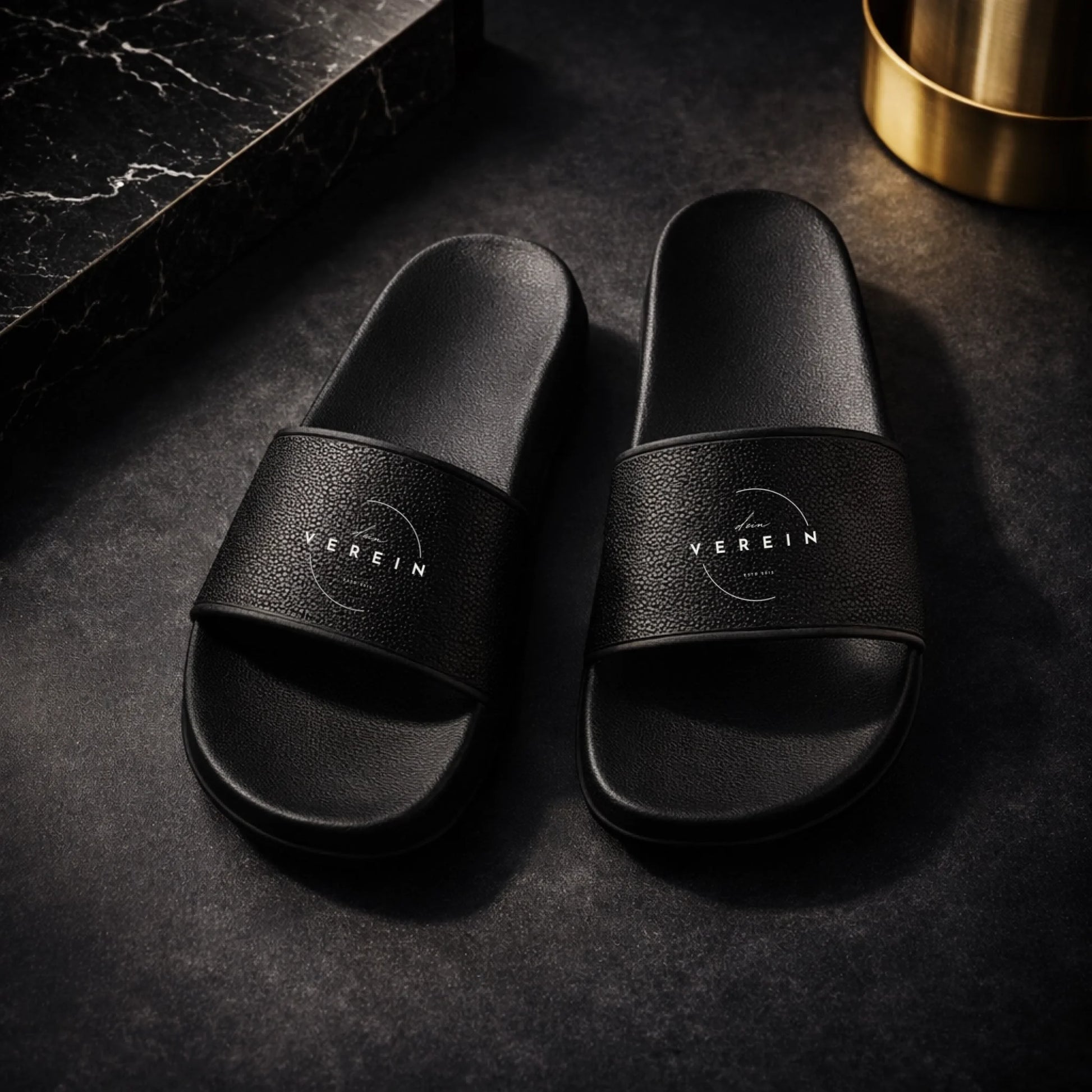 FamilySurprise-personalisiert-Badelatschen-schwarz