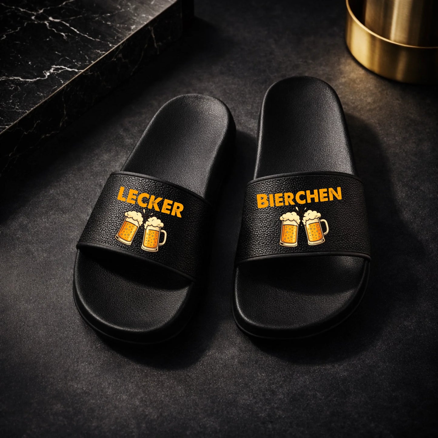 FamilySurprise-personalisiert-Badelatschen-schwarz