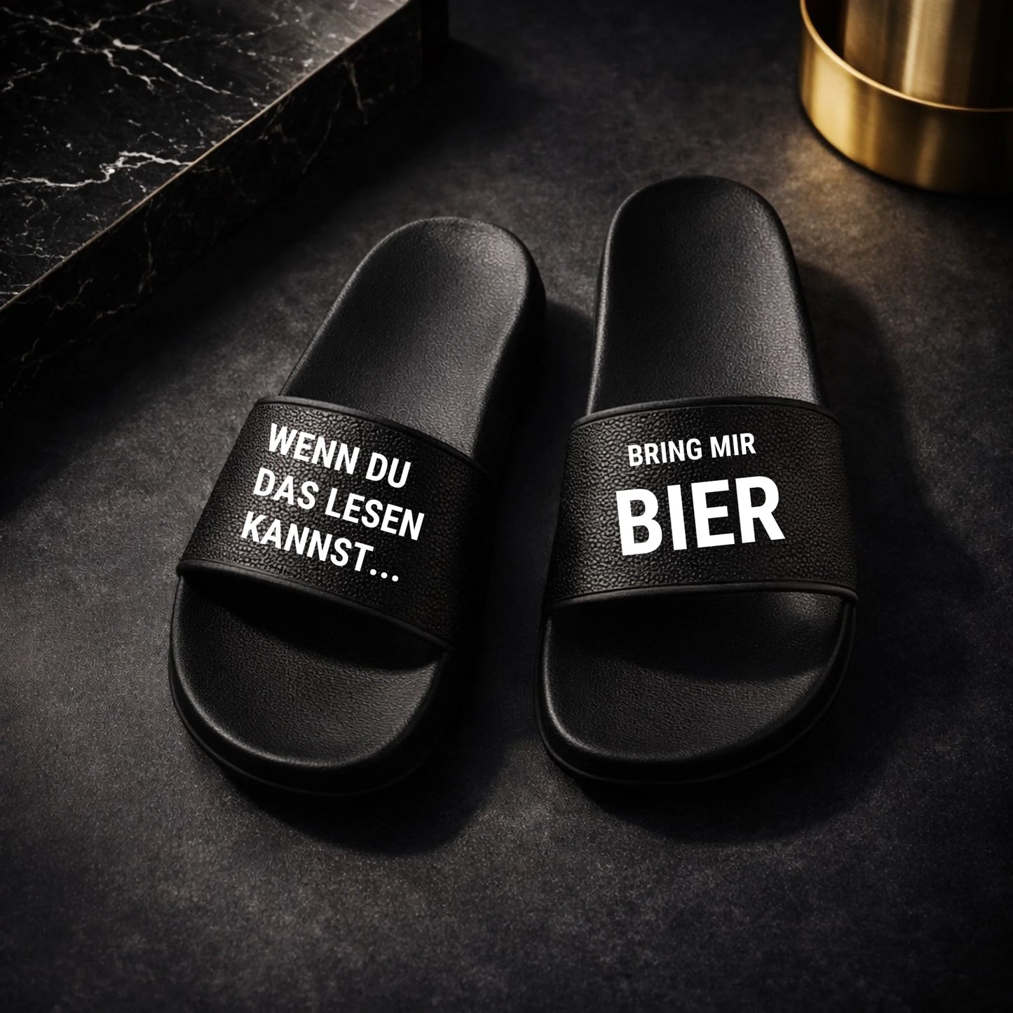 FamilySurprise-personalisiert-Badelatschen-schwarz