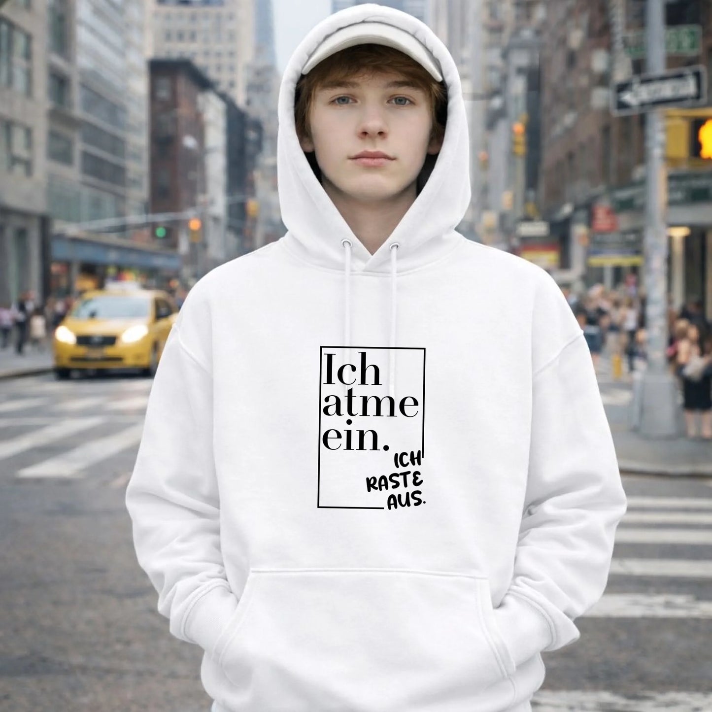 FamilySurprise-Hoodie-unisex-vorne-weiss