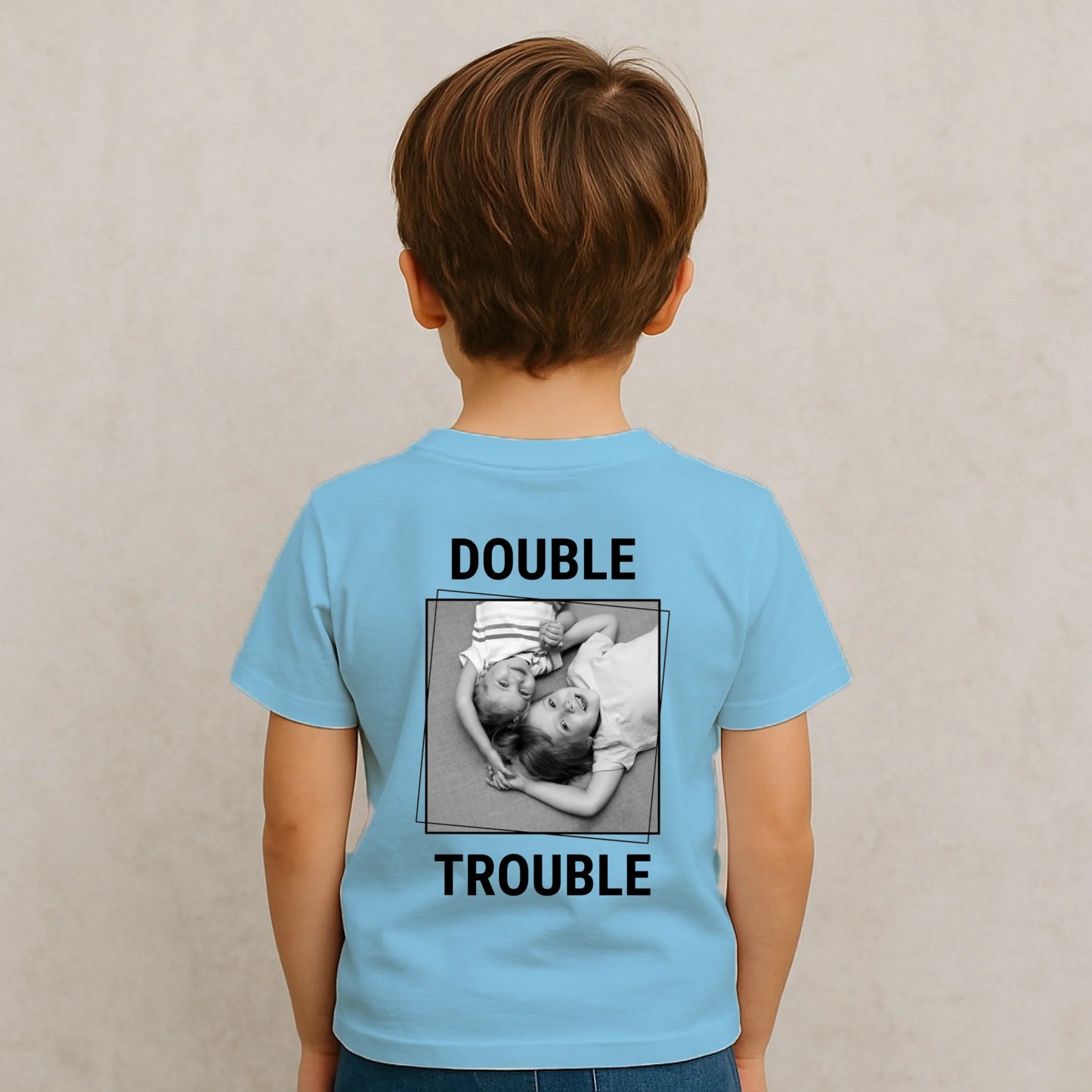 Personalisiertes Kinder-T-Shirt - Double oder Triple Trouble aus Baumwolle, zusätzliche Produktansicht