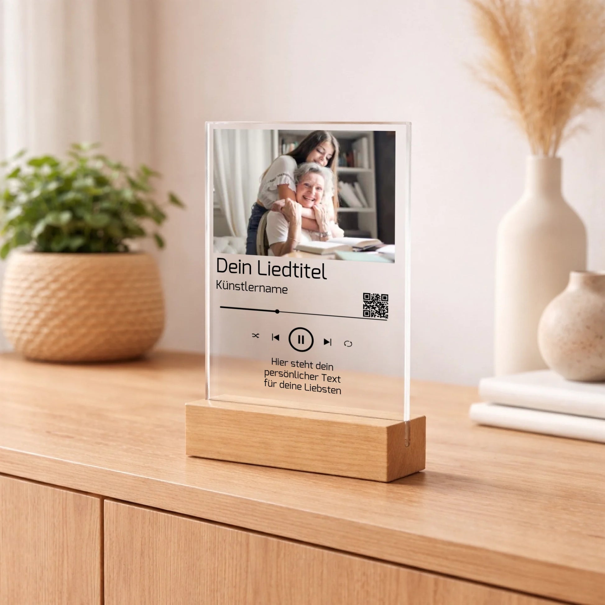 Personalisierter Acrylaufsteller mit Lied und Widmung mit QR-Code aus Acrylglas, weitere Produktansicht