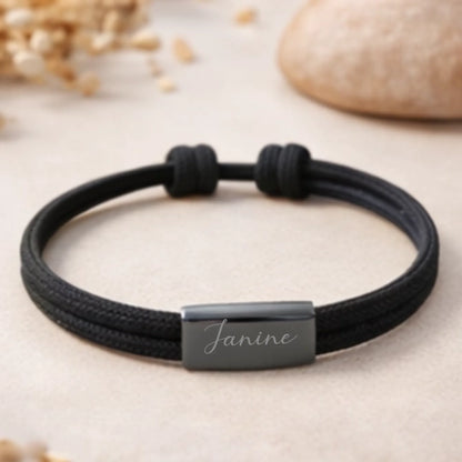Personalisierbares Armband mit Namen aus Segeltau mit Gravur, alternative Produktansicht