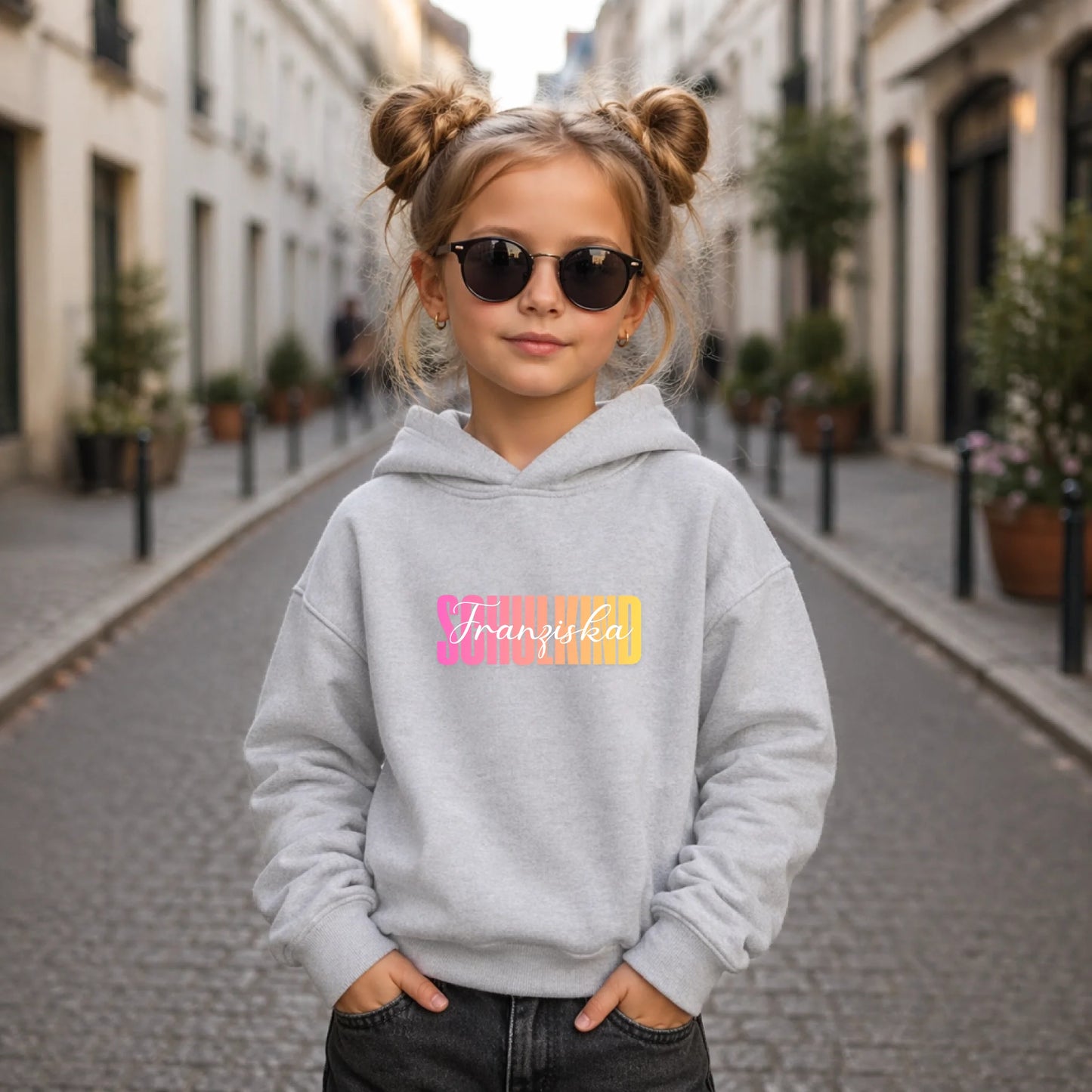 FamilySurprise-Kinder-Hoodie-vorne-mädchen-blau