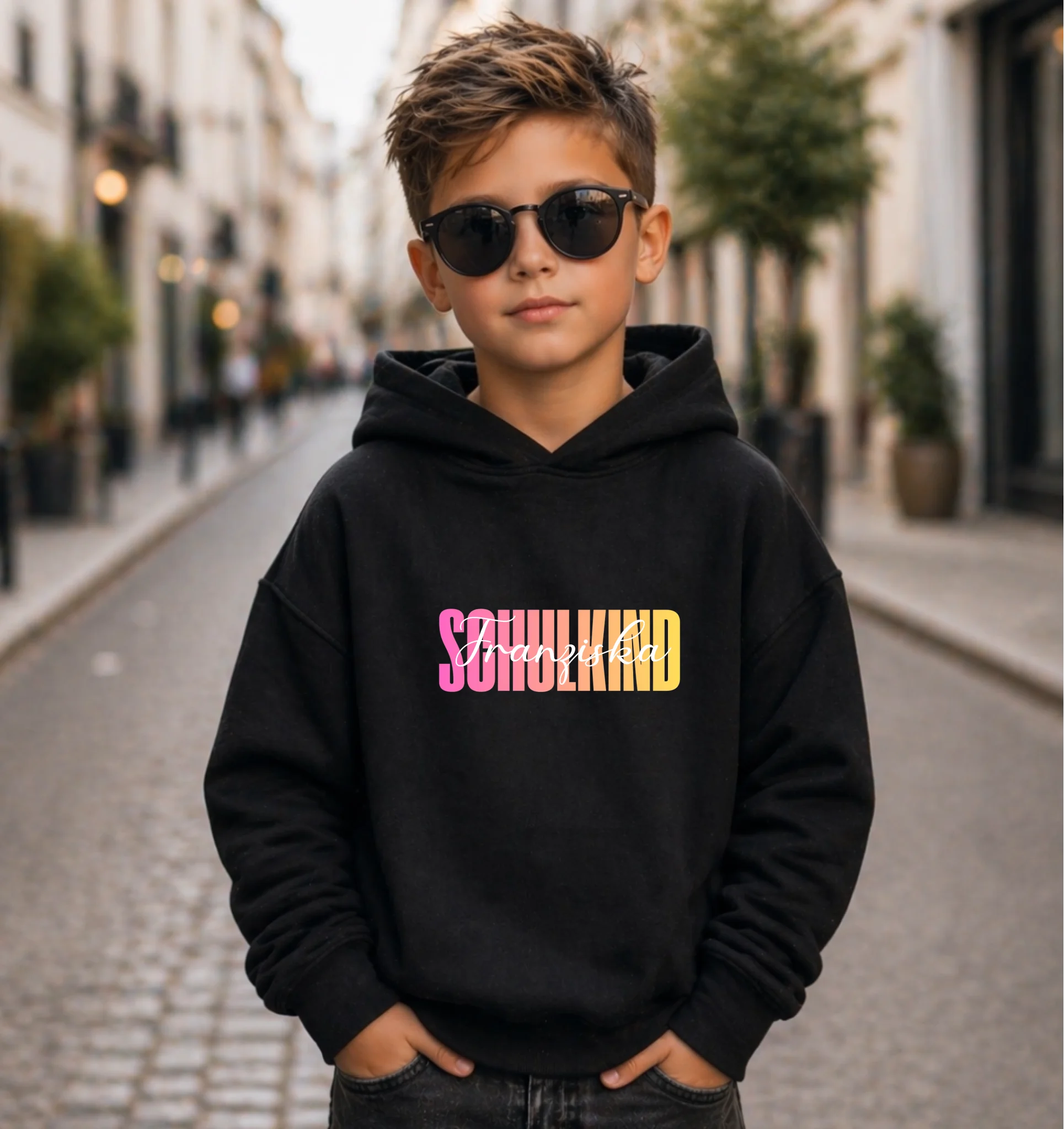 FamilySurprise-Kinder-Hoodie-vorne-junge-schwarz