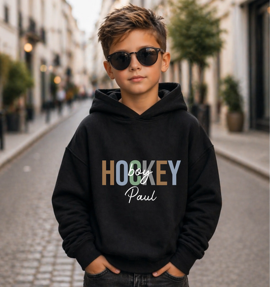 FamilySurprise-Kinder-Hoodie-vorne-junge-schwarz