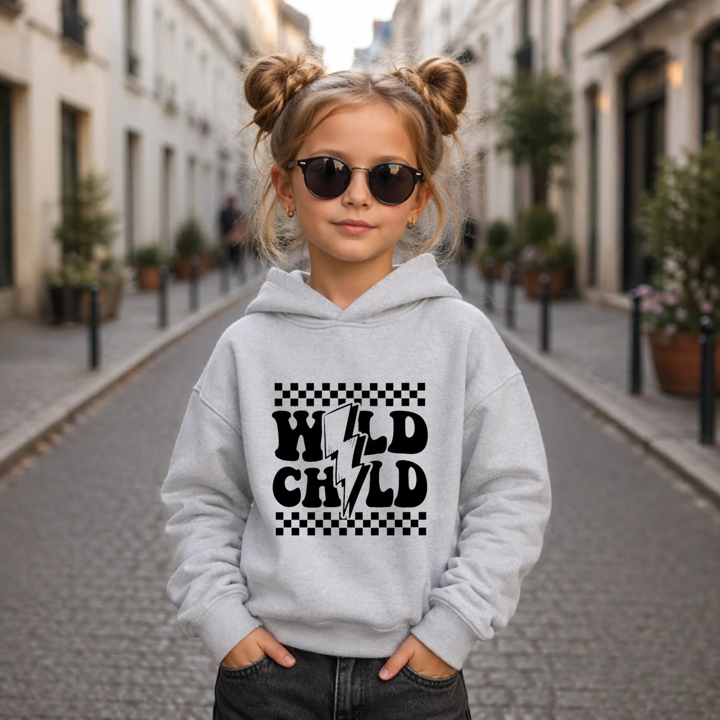 FamilySurprise-Kinder-Hoodie-vorne-mädchen-blau