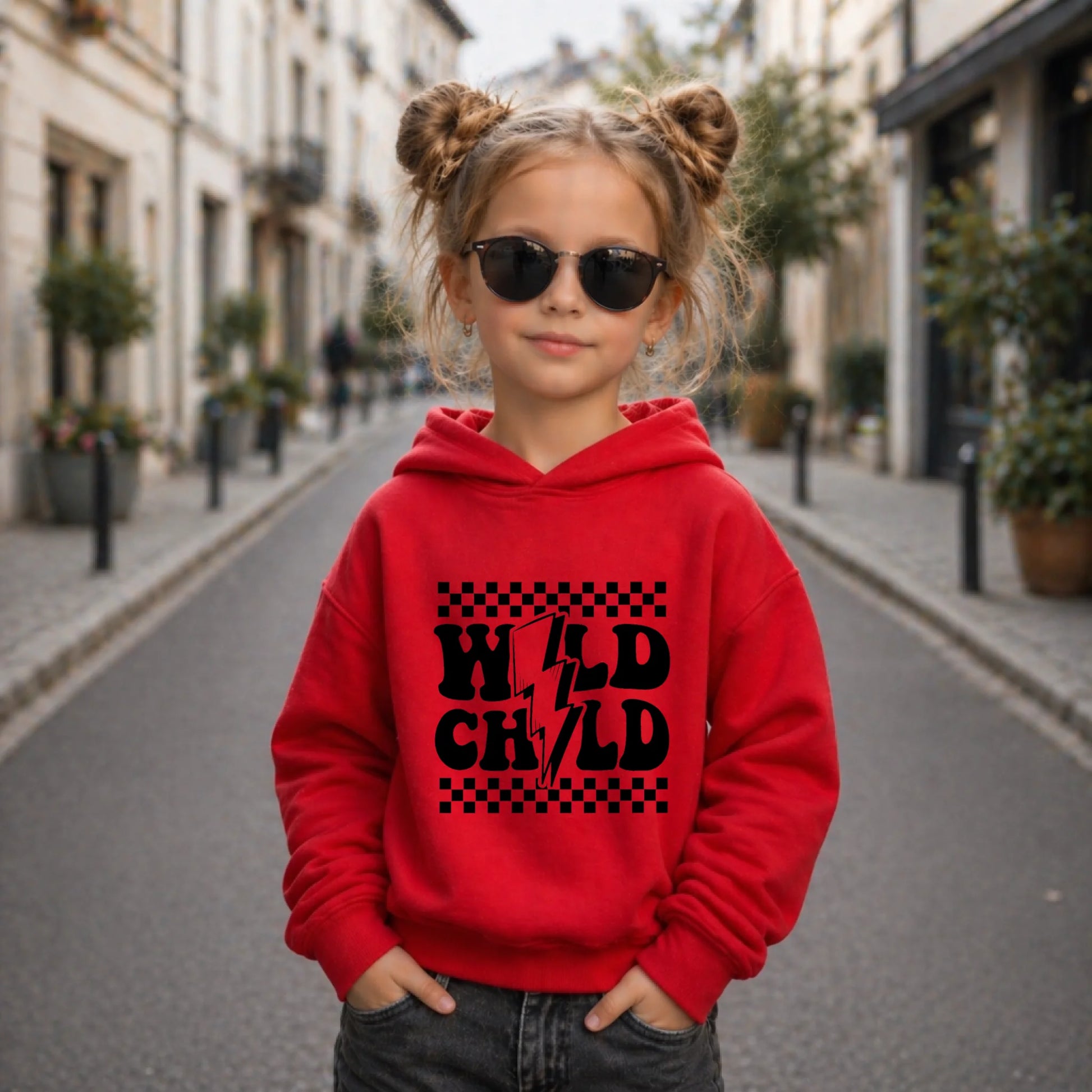 FamilySurprise-Kinder-Hoodie-vorne-mädchen-rot