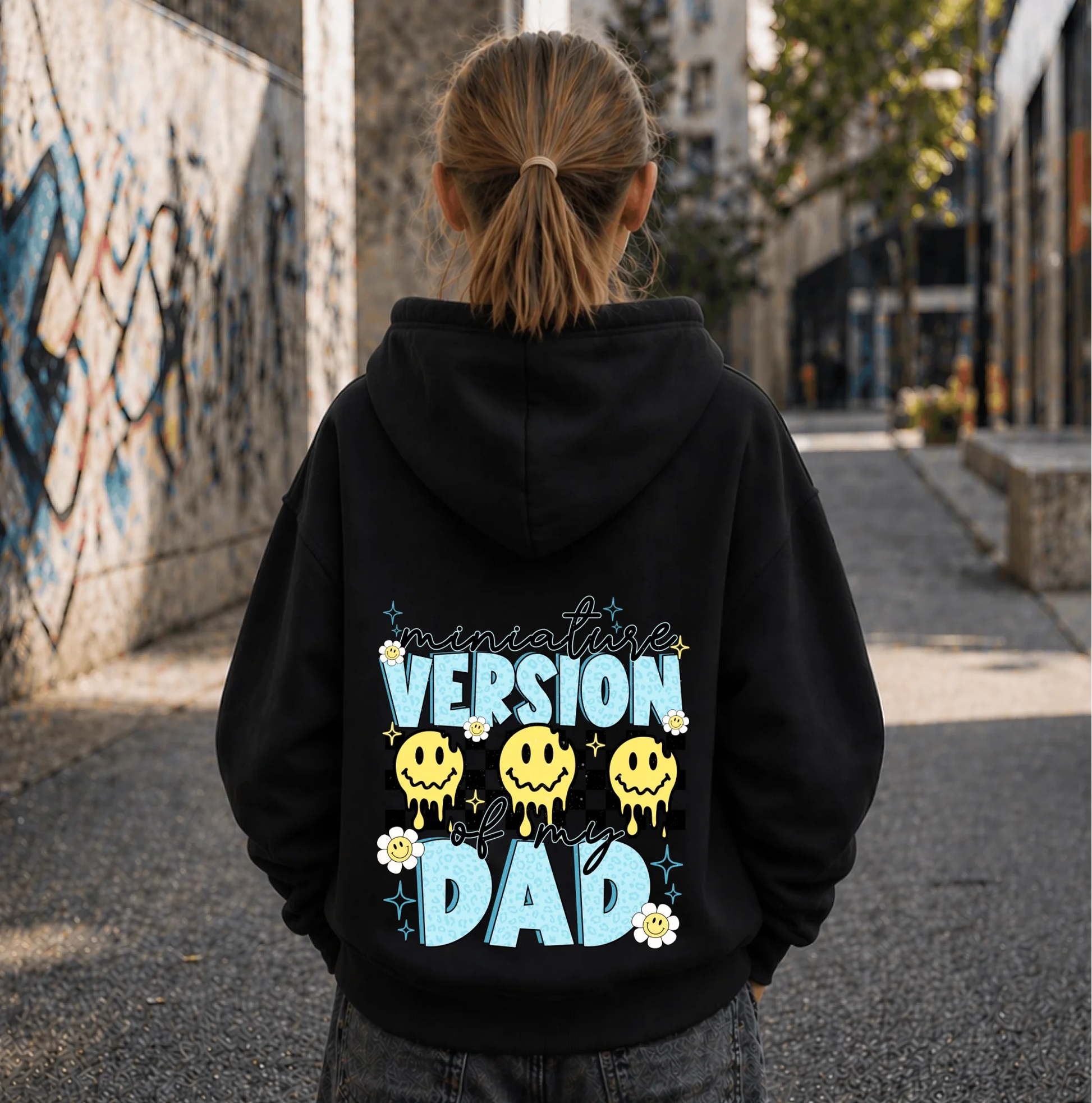 FamilySurprise-Kinderhoodie- mädchen-hinten-schwarz