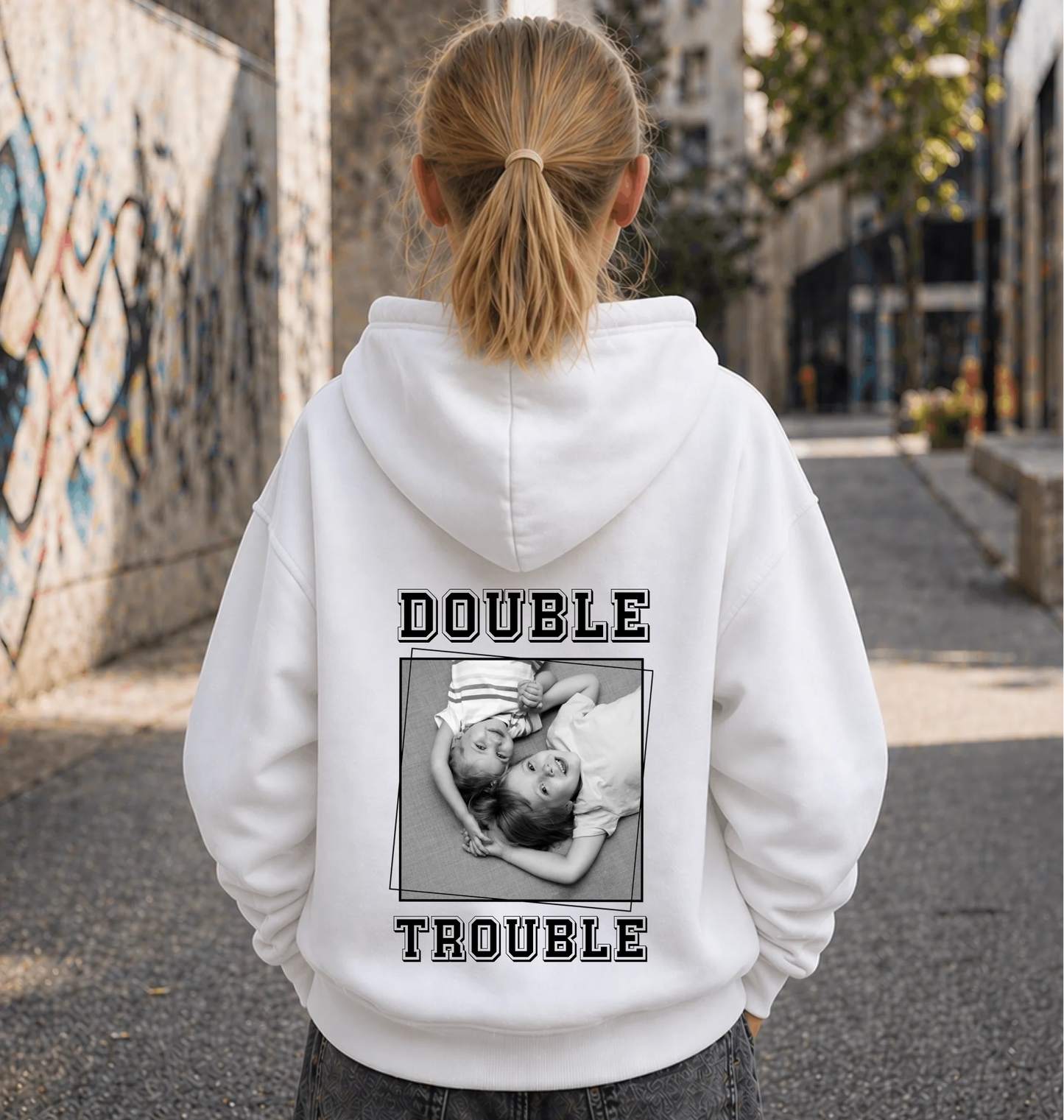 FamilySurprise-Kinderhoodie- mädchen-hinten-weiss