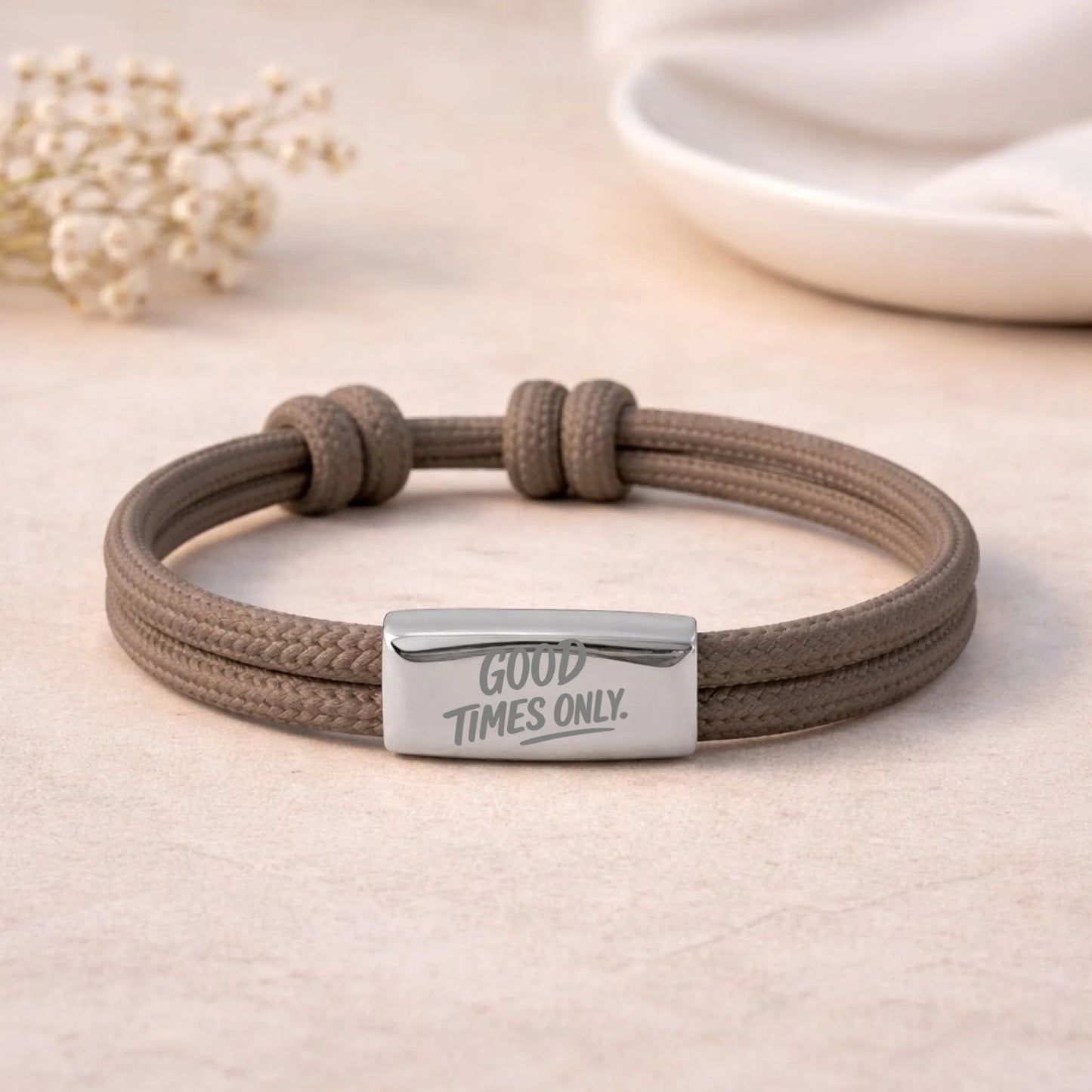 FamilySurprise-Armband-Taupe
