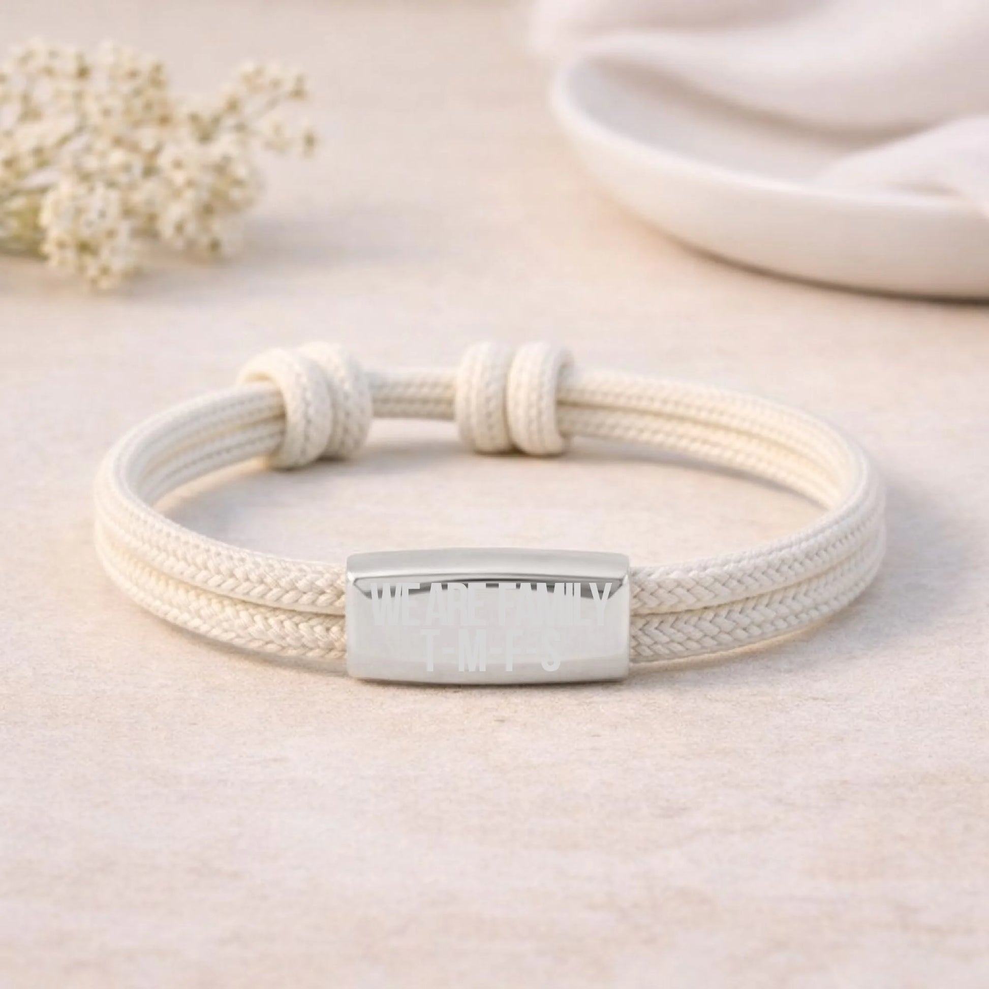 FamilySurprise-Armband-.weiss