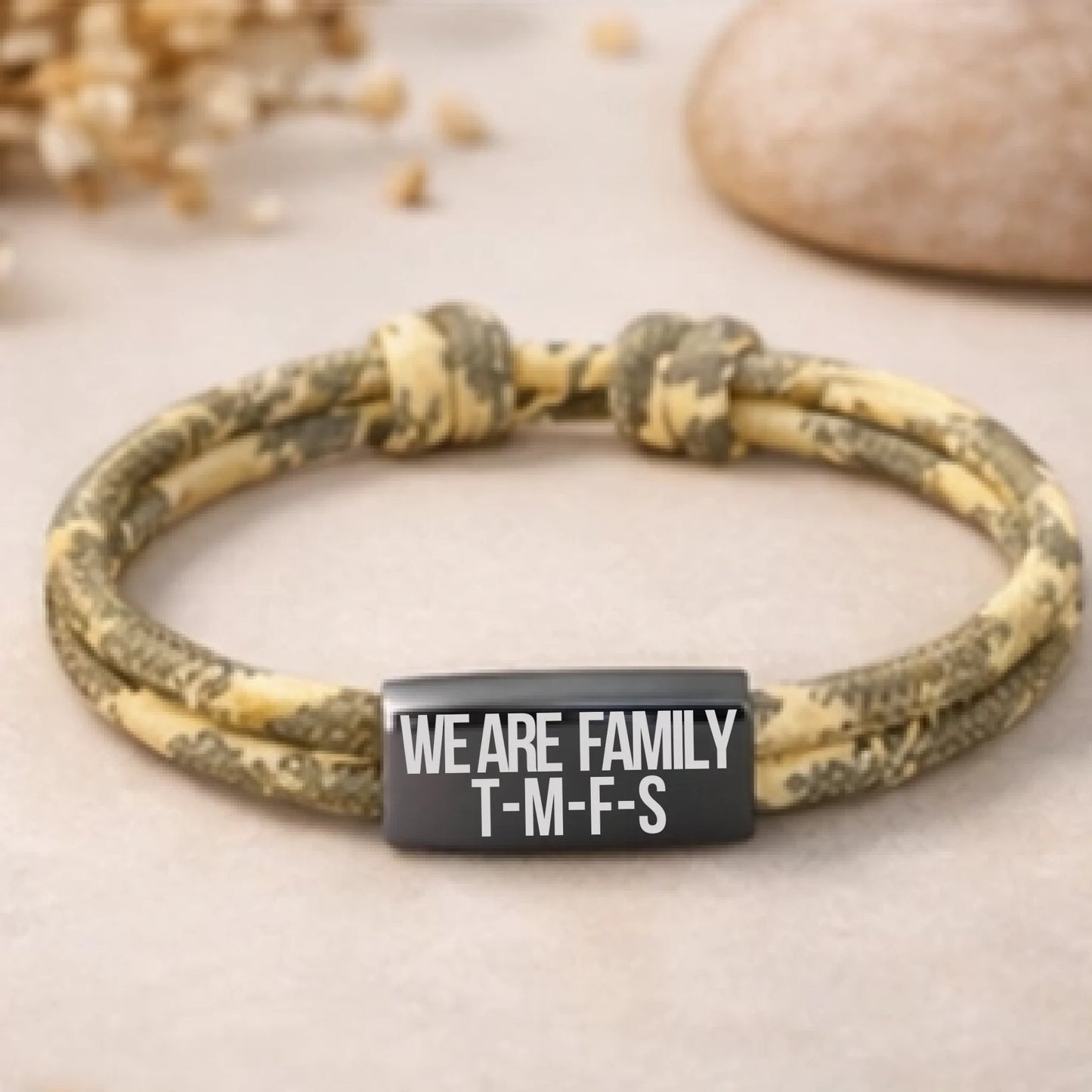 FamilySurprise-Armband-Military