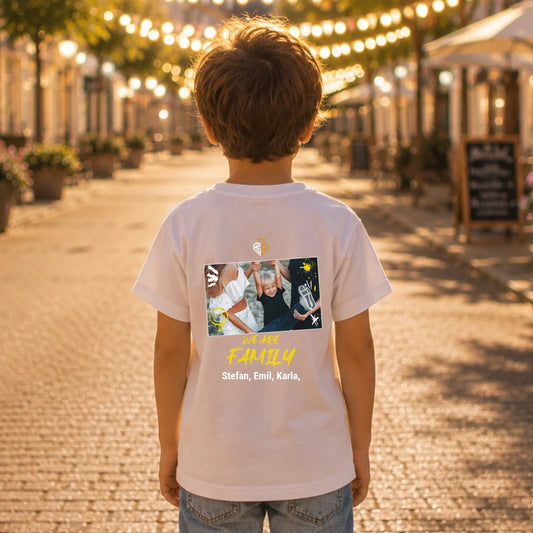 FamilySurprise-Eine-Stadt-Fest-Kindershirt-weiss