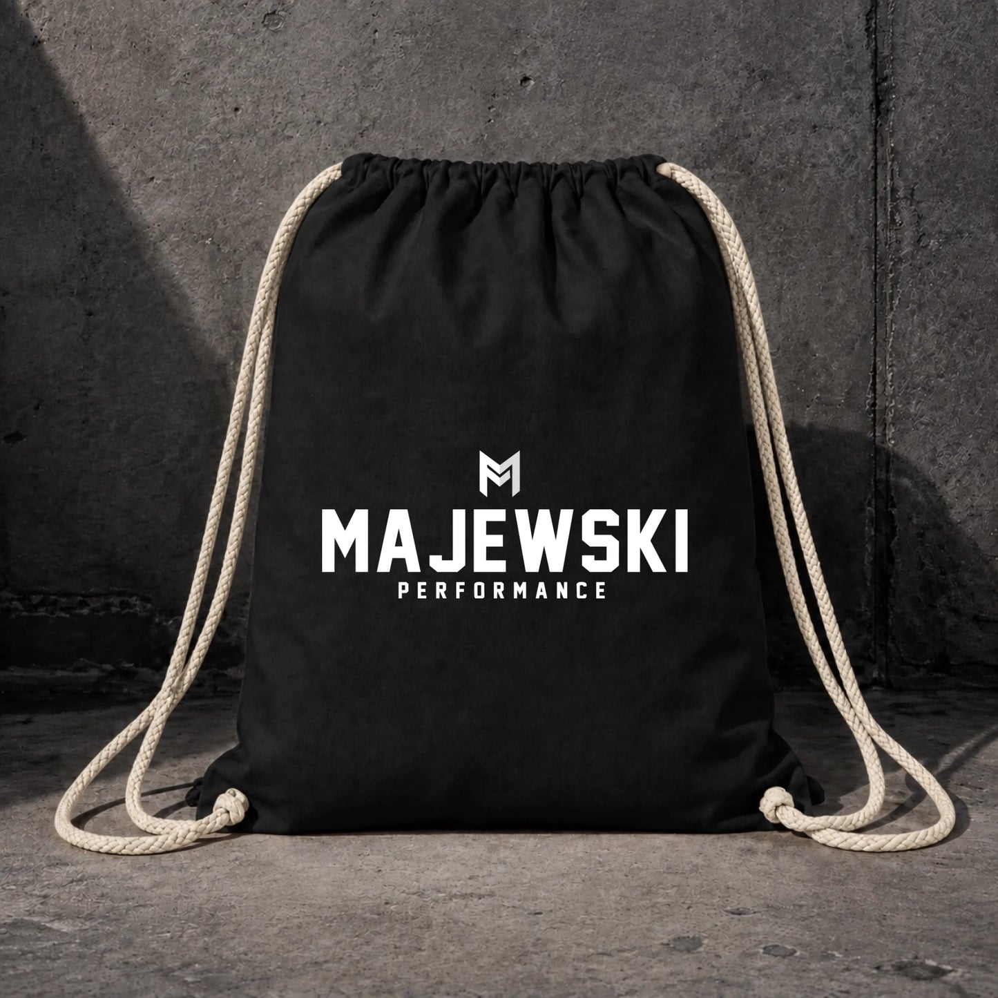 FamilySurprise_Majewski_Gymbag_schwarz