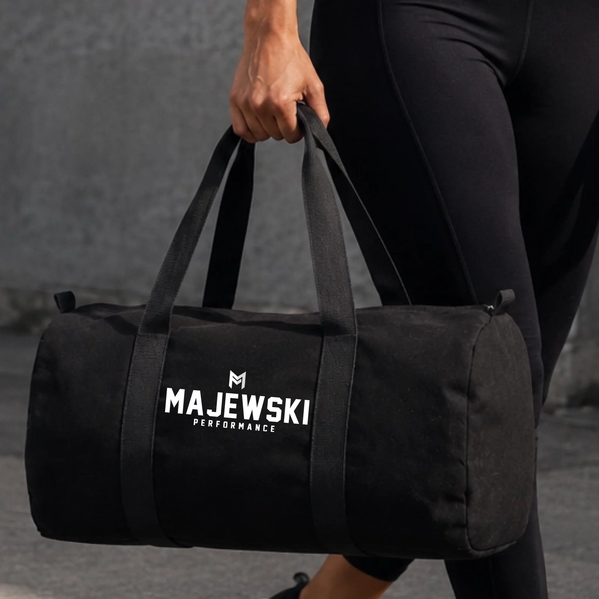 FamilySurprise_Majewski_Sporttasche-schwarz