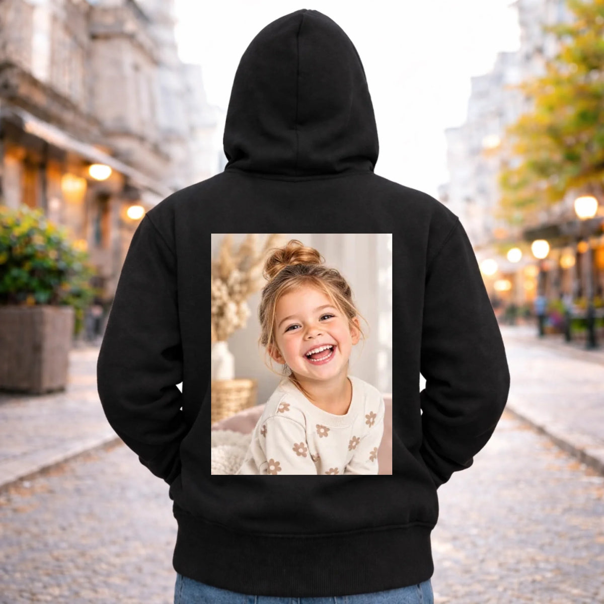 familysurprise-hoodie-hinten-schwarz