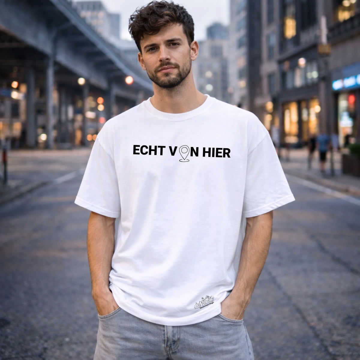 FamilySurprise-oversizeshirt-Herren-vorne-weiß