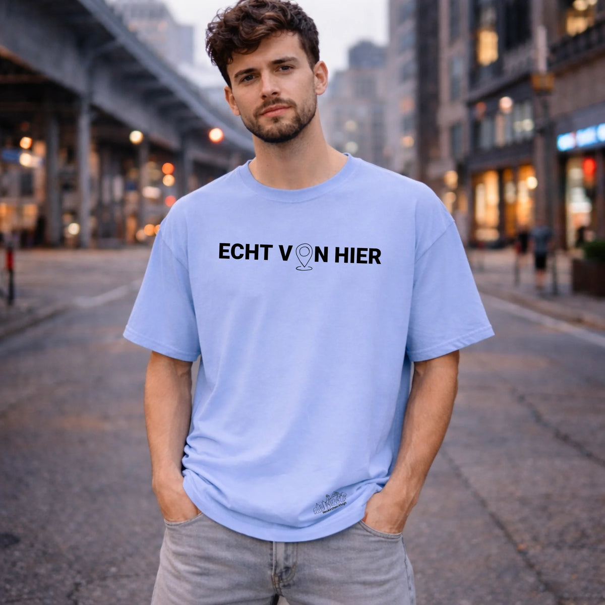 FamilySurprise-oversizeshirt-Herren-vorne-hellblau