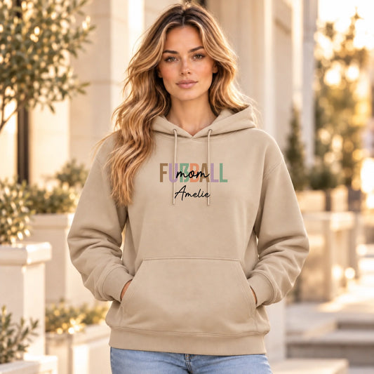 FamilySurprise-Hoodie_05_Beige_Frau_vorne