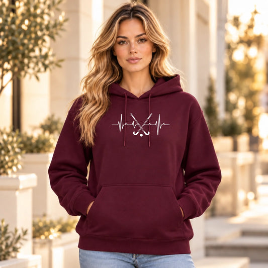 FamilySurprise-Hoodie_03_Bordeaux_Frau_vorne