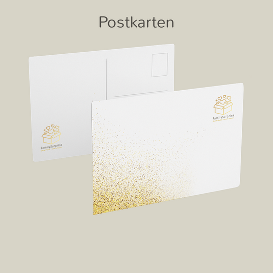 Verschiedene Postkarten mit Vorder- und Rückseite sowie dem „FamilySurprise“-Logo, auf einem Bildschirm dargestellt.