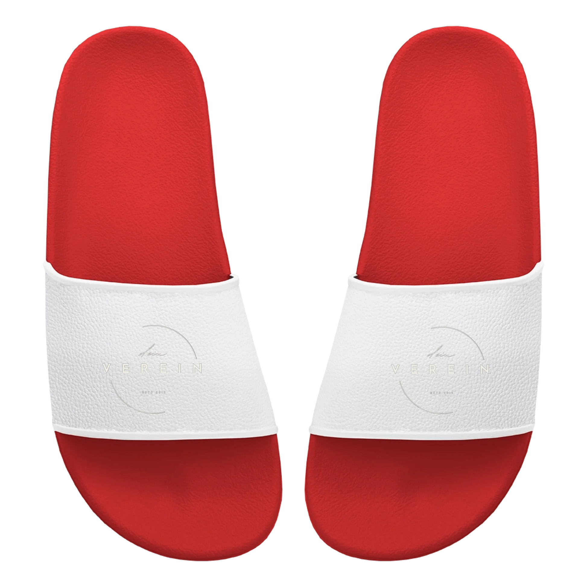 Rote Badelatschen mit breitem Riemen. Auf beiden Riemen ist in weißen Buchstaben der Schriftzug ‚dein Verein‘ aufgedruckt. Der Text kann individuell mit dem eigenen Bandnamen gestaltet werden.